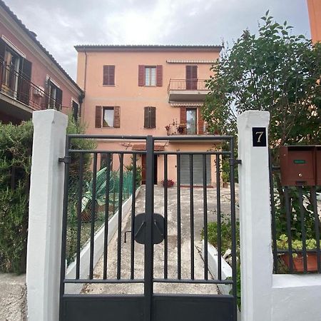 Robhouse Hotel Fabriano Kültér fotó