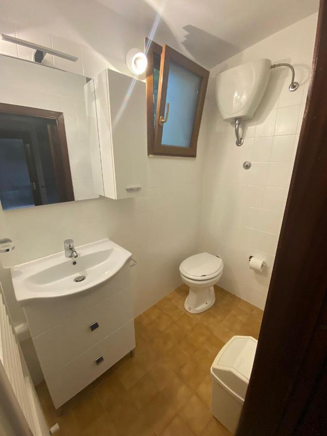 Robhouse Hotel Fabriano Kültér fotó